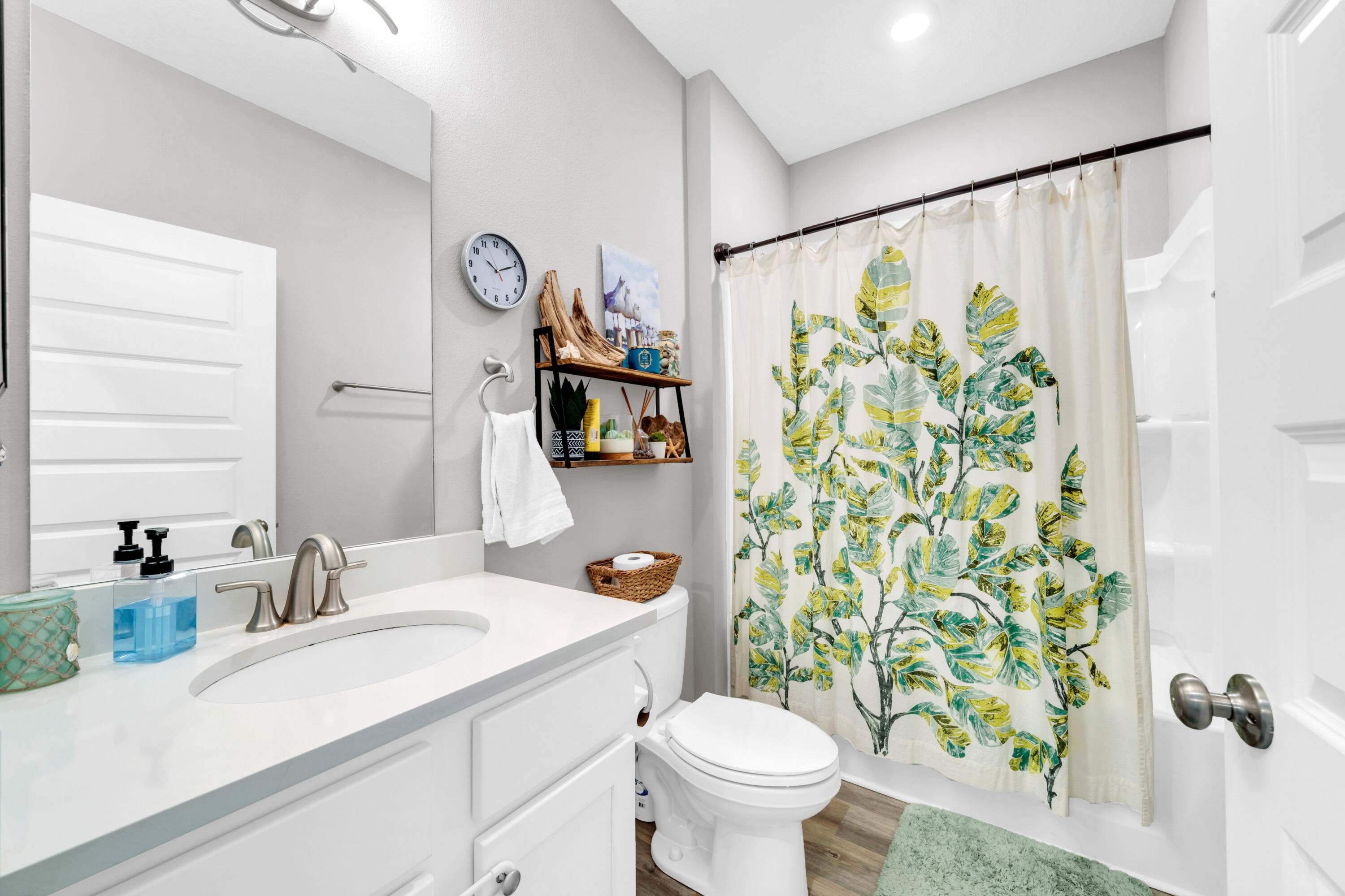 Santa Rosa Beach, Florida, 32459, United States, 4 Bedrooms Bedrooms, ,2 BathroomsBathrooms,Residential,For Sale,2000435