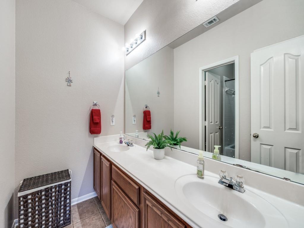 The Colony, Texas, 75056, United States, 4 Bedrooms Bedrooms, ,3 BathroomsBathrooms,Residential,For Sale,1984609