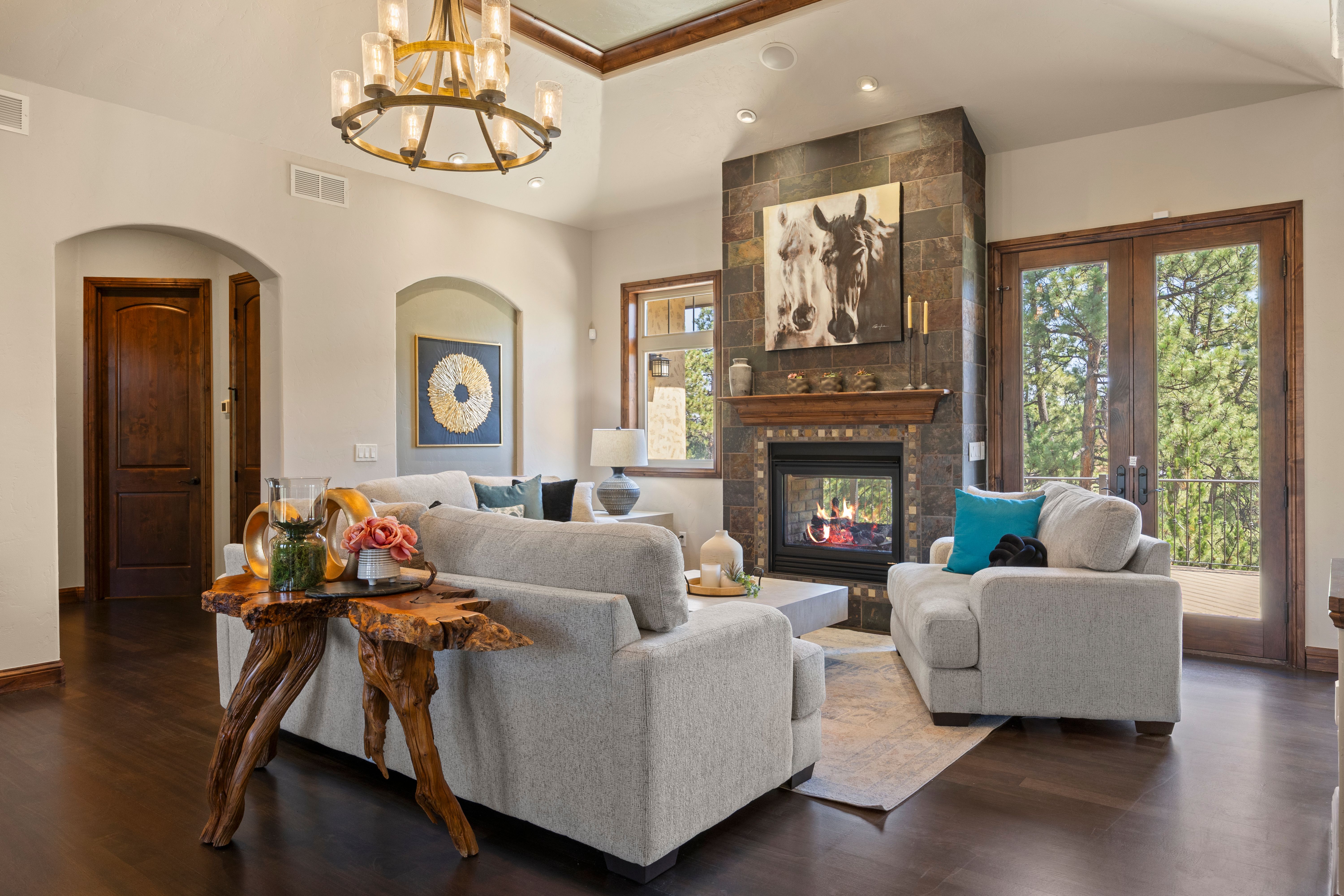  Spectacular custom ranch with a walk-out finished basement - 物件實景