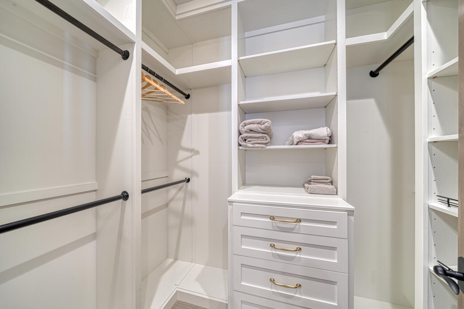 Cotopaxi, Colorado, 81223, United States, 6 Bedrooms Bedrooms, ,3 BathroomsBathrooms,Residential,For Sale,1973749