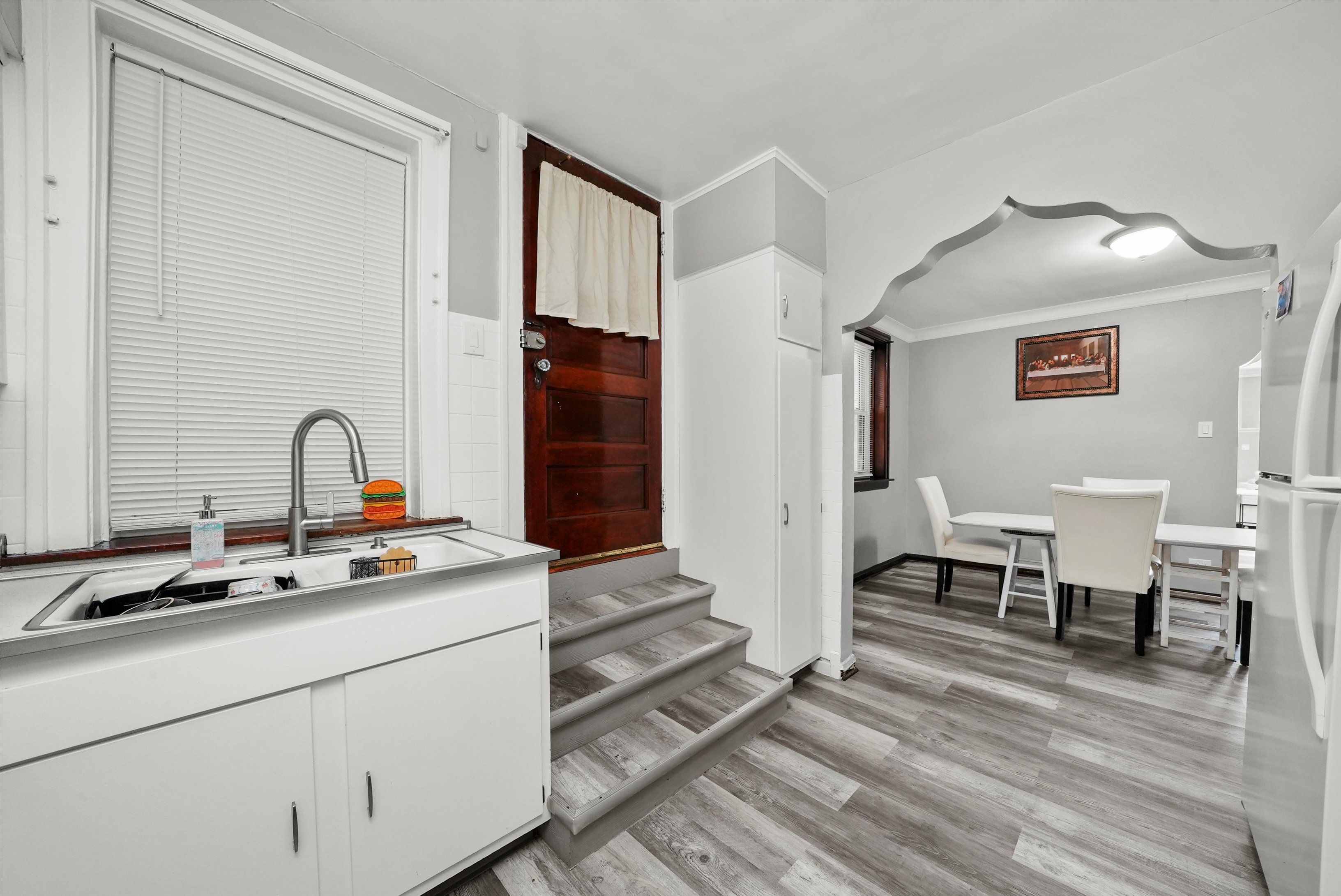 Chicago, Illinois, 60639, United States, 8 Bedrooms Bedrooms, ,3 BathroomsBathrooms,Residential,For Sale,1986101