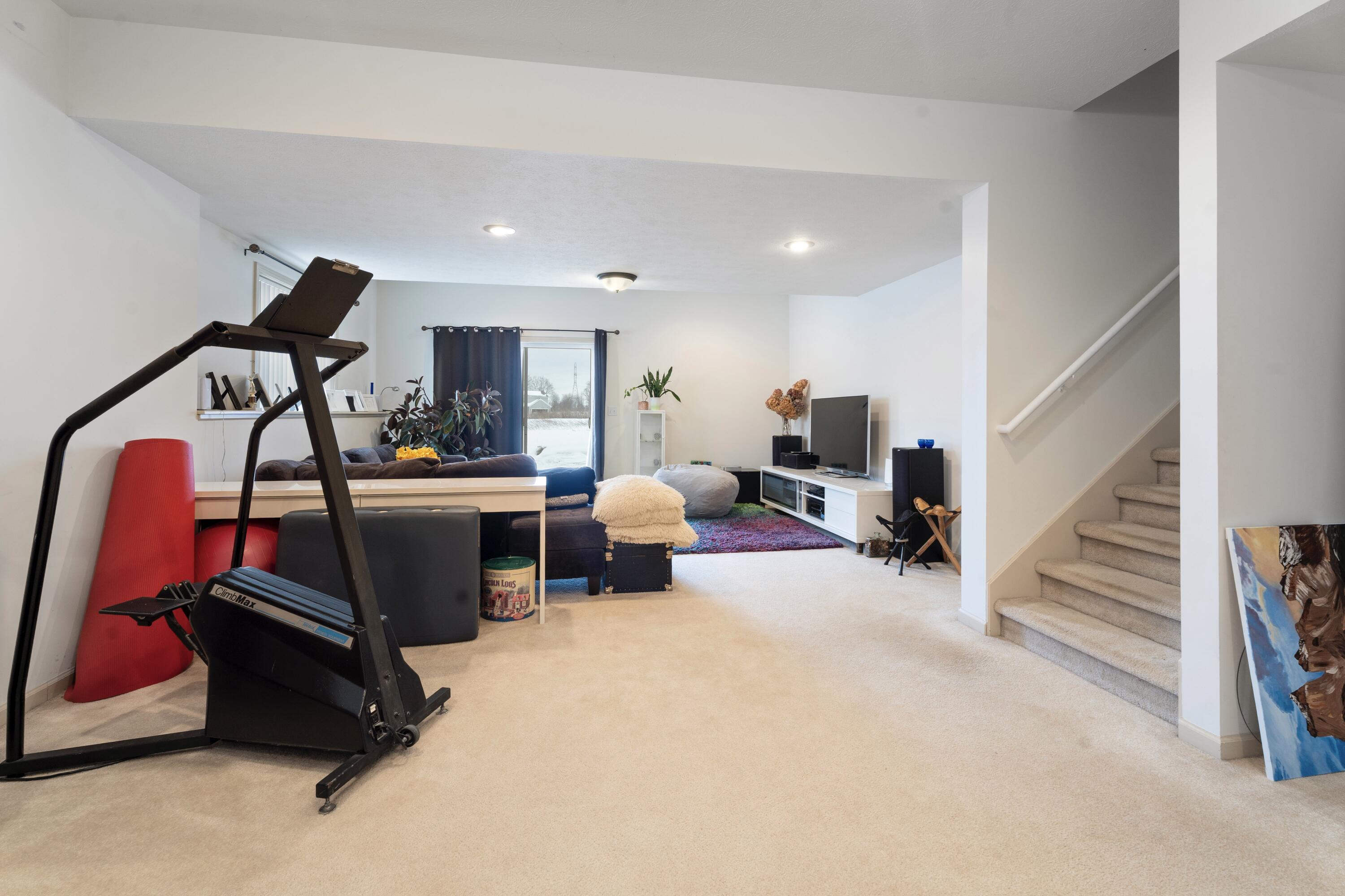 Berrien Springs, Michigan, 49103, United States, 6 Bedrooms Bedrooms, ,4 BathroomsBathrooms,Residential,For Sale,2005382