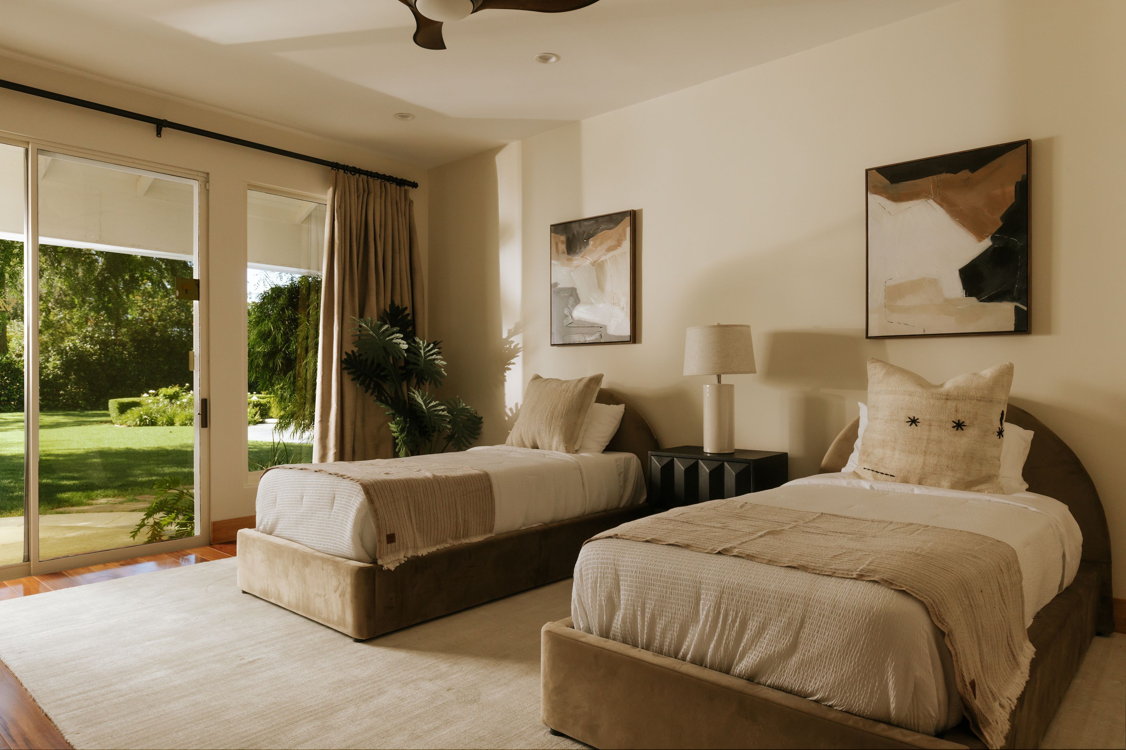  4816 Encino Avenue - 物件實景