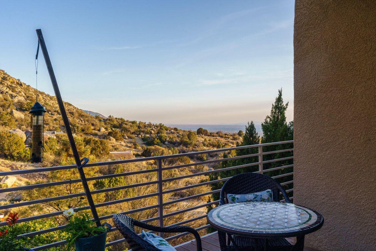 Albuquerque, New Mexico, 87122, United States, 4 Bedrooms Bedrooms, ,5 BathroomsBathrooms,Residential,For Sale,1766208