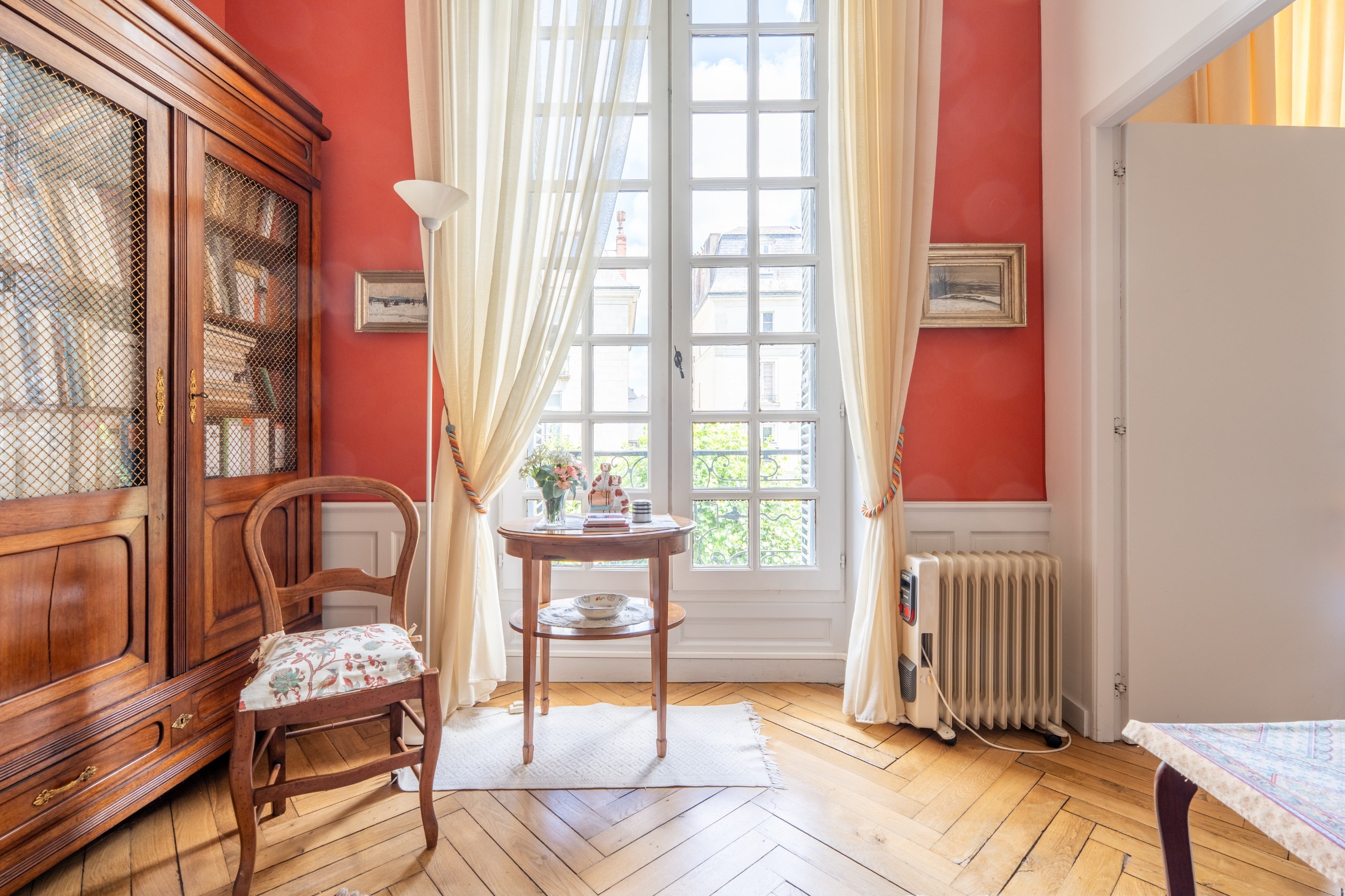  Live History in One of the Most Soulful Private Mansions in the Heart of Tours - 物件實景