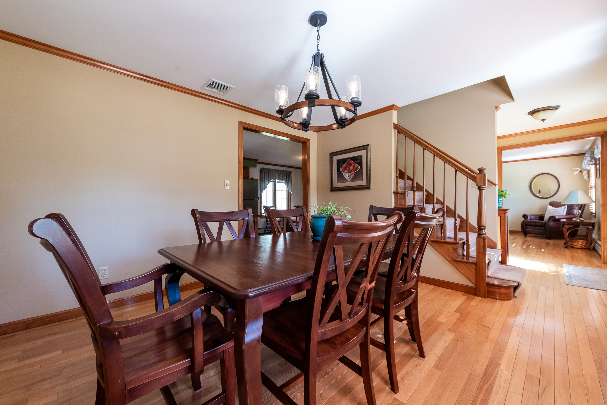  Beautifully Maintained Colonial Set on Over 2.5 Acres - 物件實景