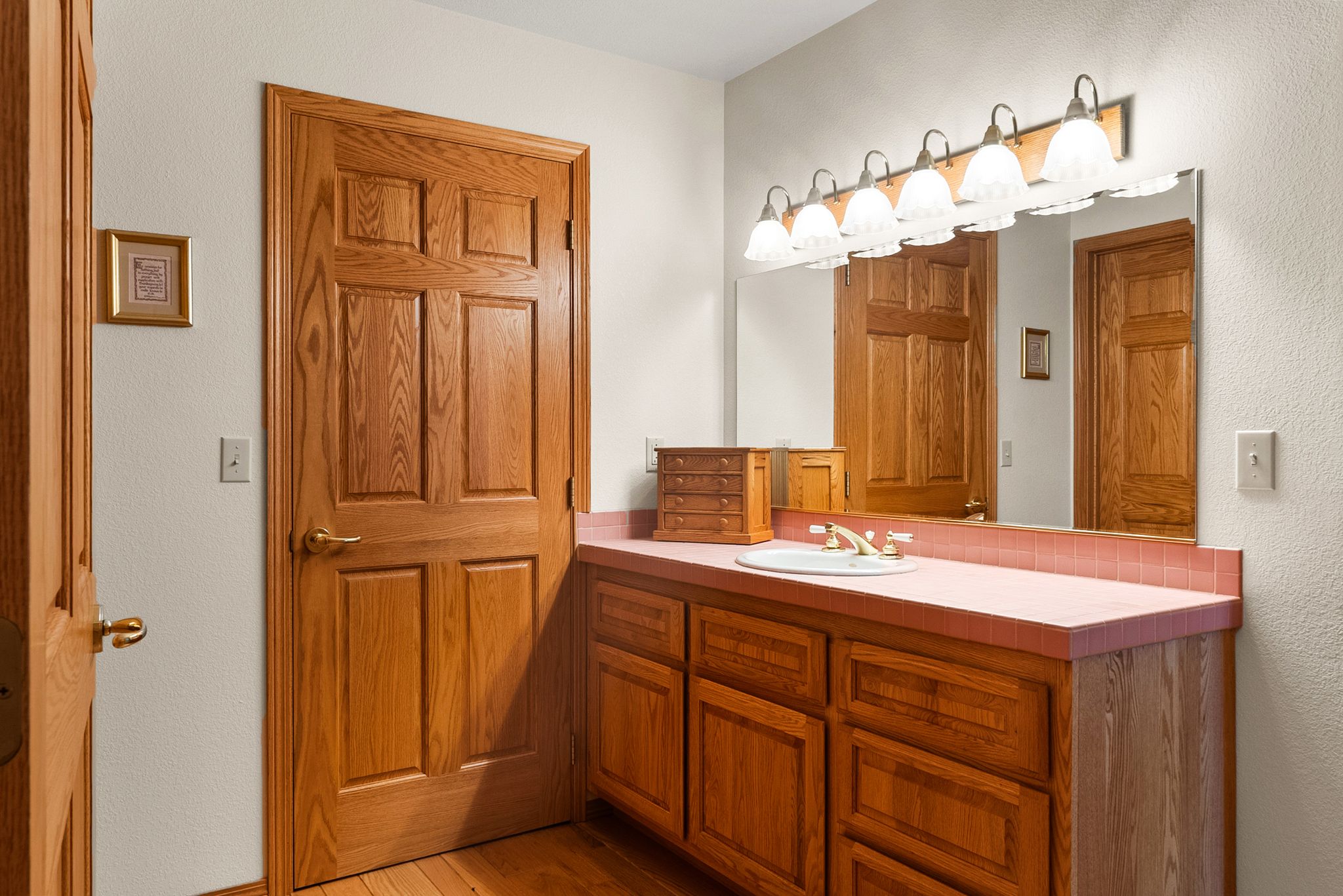 Sandpoint, Idaho, 83864, United States, 3 Bedrooms Bedrooms, ,3 BathroomsBathrooms,Residential,For Sale,1998118