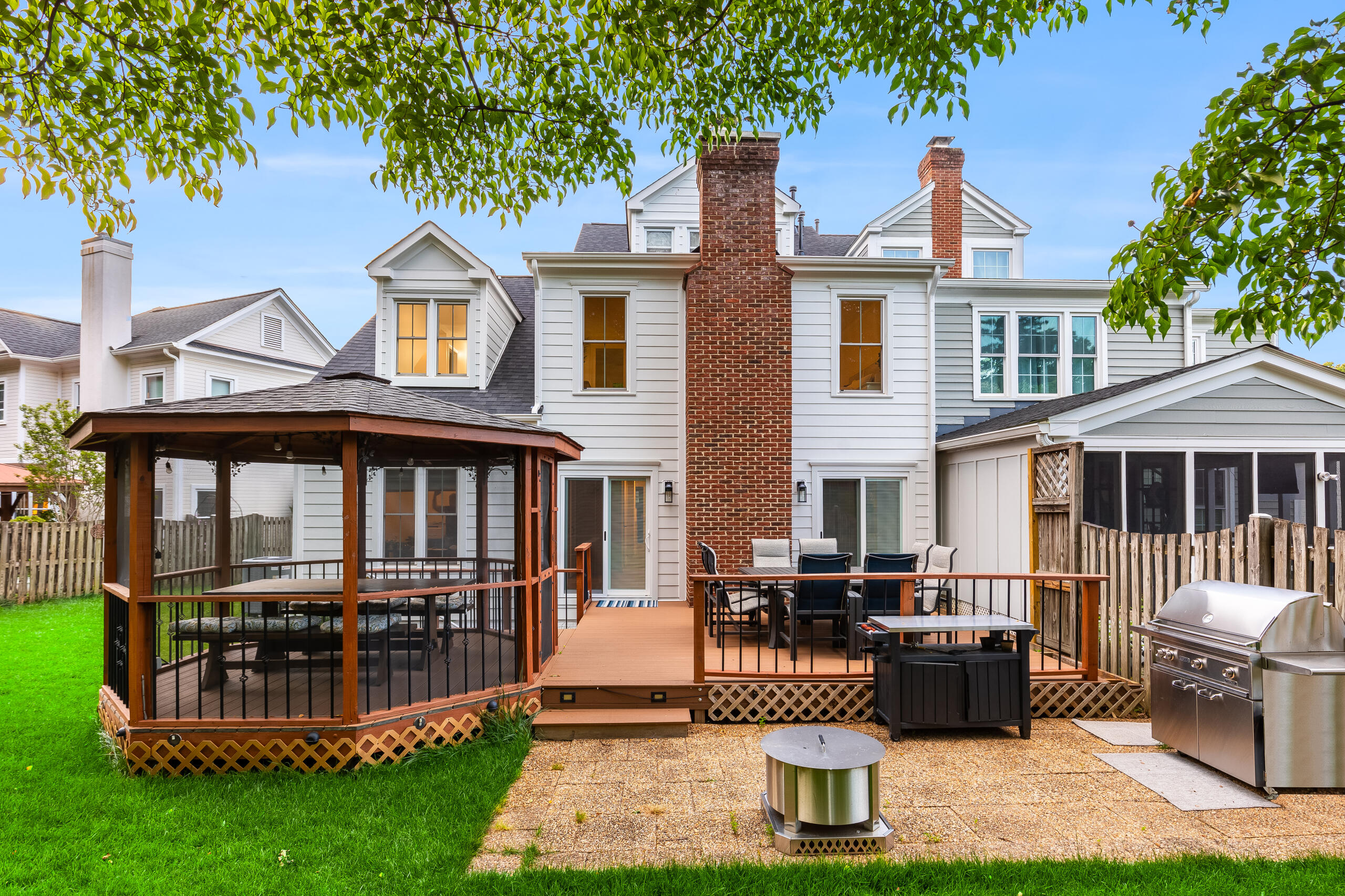  215 Andover Court Northeast, Leesburg, VA 20176 - 物件實景