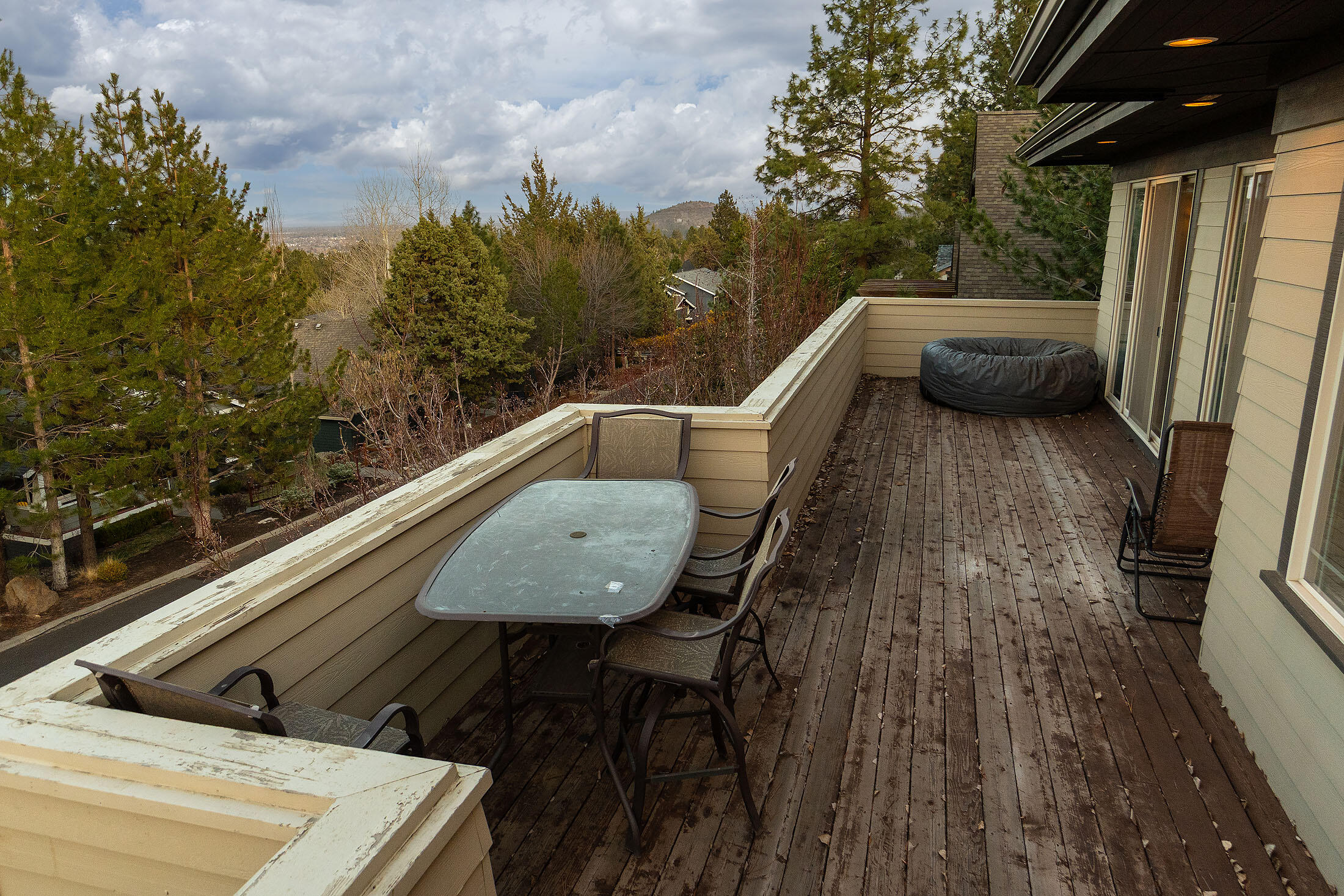 Bend, Oregon, 97703, United States, 4 Bedrooms Bedrooms, ,3 BathroomsBathrooms,Residential,For Sale,1805310