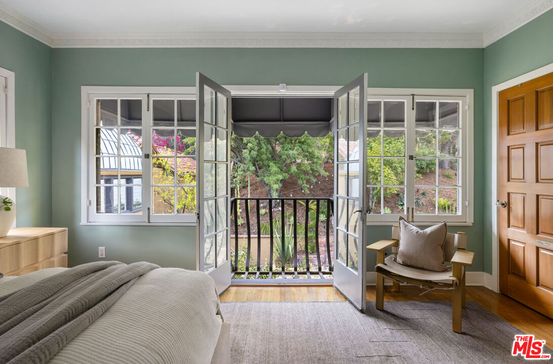 Los Angeles, California, 90065, United States, 5 Bedrooms Bedrooms, ,5 BathroomsBathrooms,Residential,For Sale,1987720