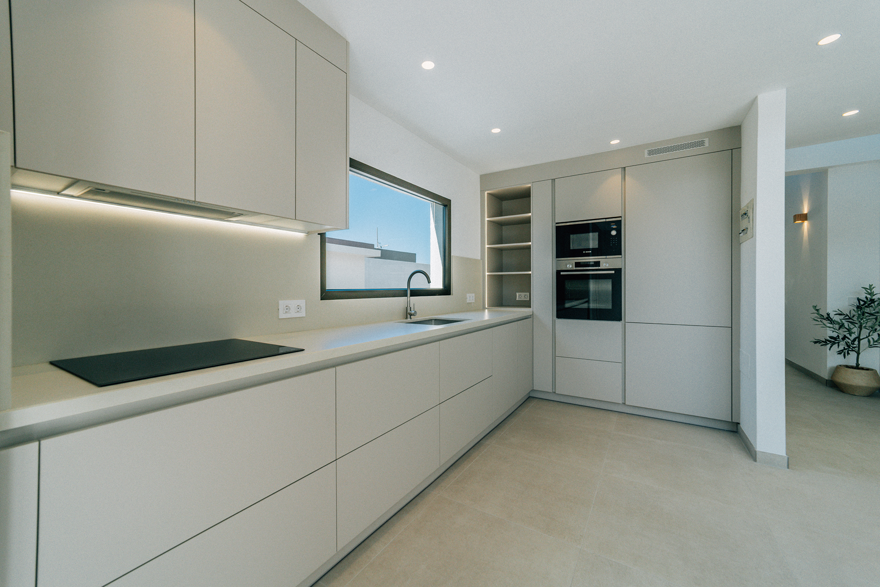  Contemporary Villa for Sale in El Médano, South Tenerife - 物件實景