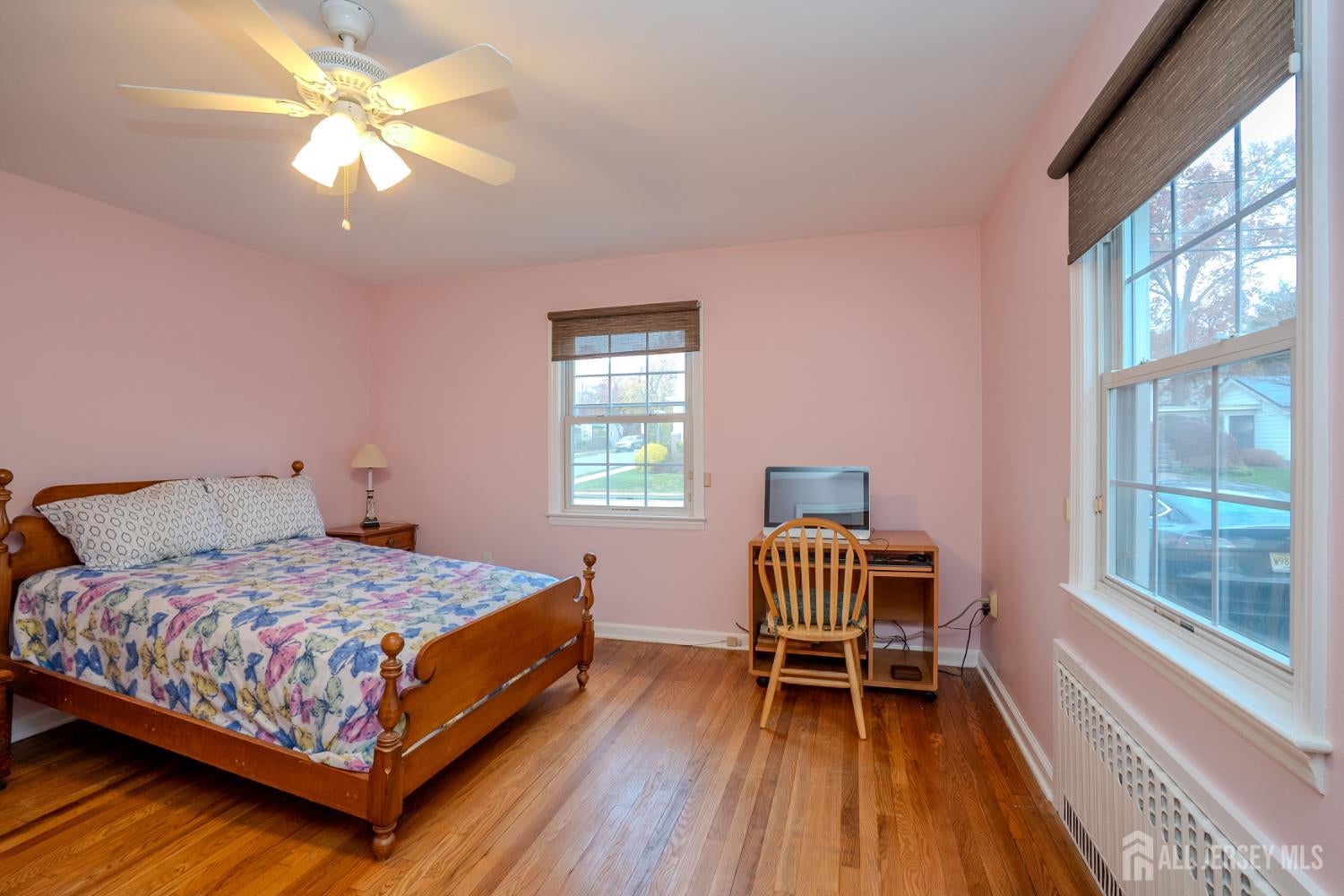 New Brunswick, New Jersey, 08901, United States, 3 Bedrooms Bedrooms, ,2 BathroomsBathrooms,Residential,For Sale,1992583