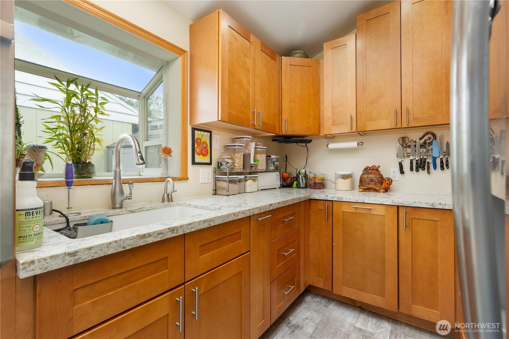 Seattle, Washington, 98126, United States, 4 Bedrooms Bedrooms, ,1 BathroomBathrooms,Residential,For Sale,1810627