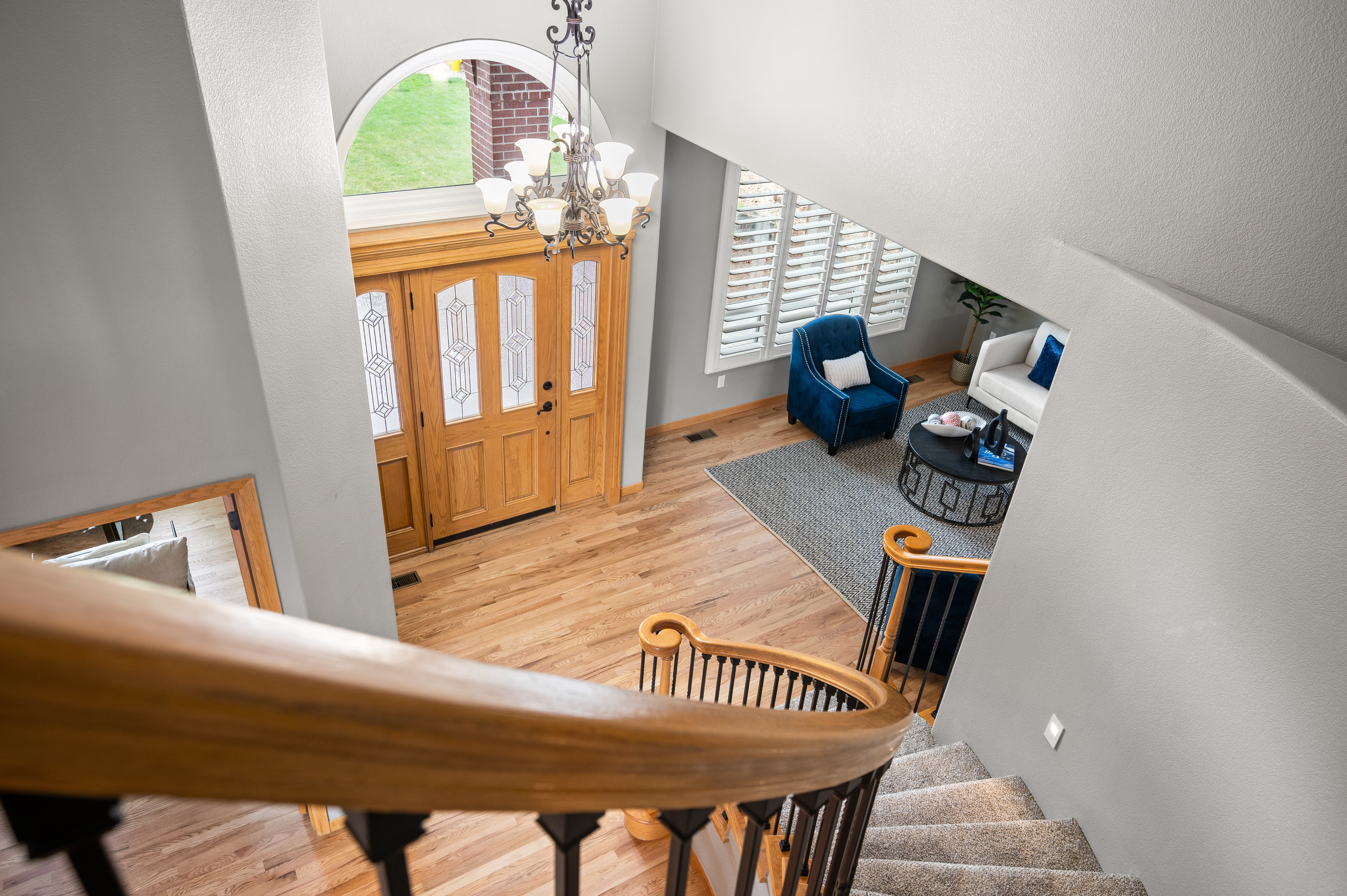  Stunning 5 bed, 5 bath home loaded with upgrades and improvements - 物件實景