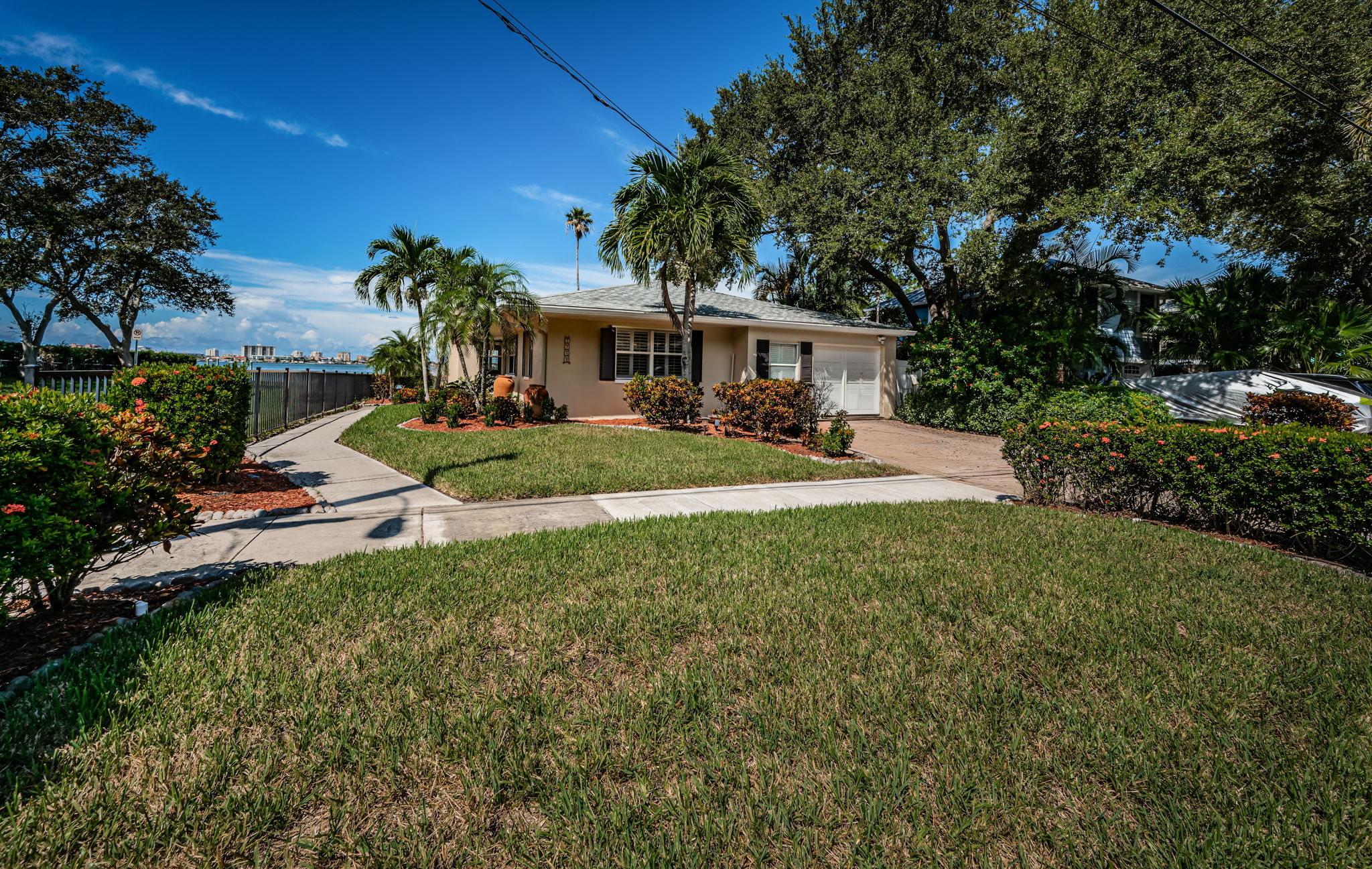 Clearwater, Florida, 33755, United States, 2 Bedrooms Bedrooms, ,2 BathroomsBathrooms,Residential,For Sale,1978253