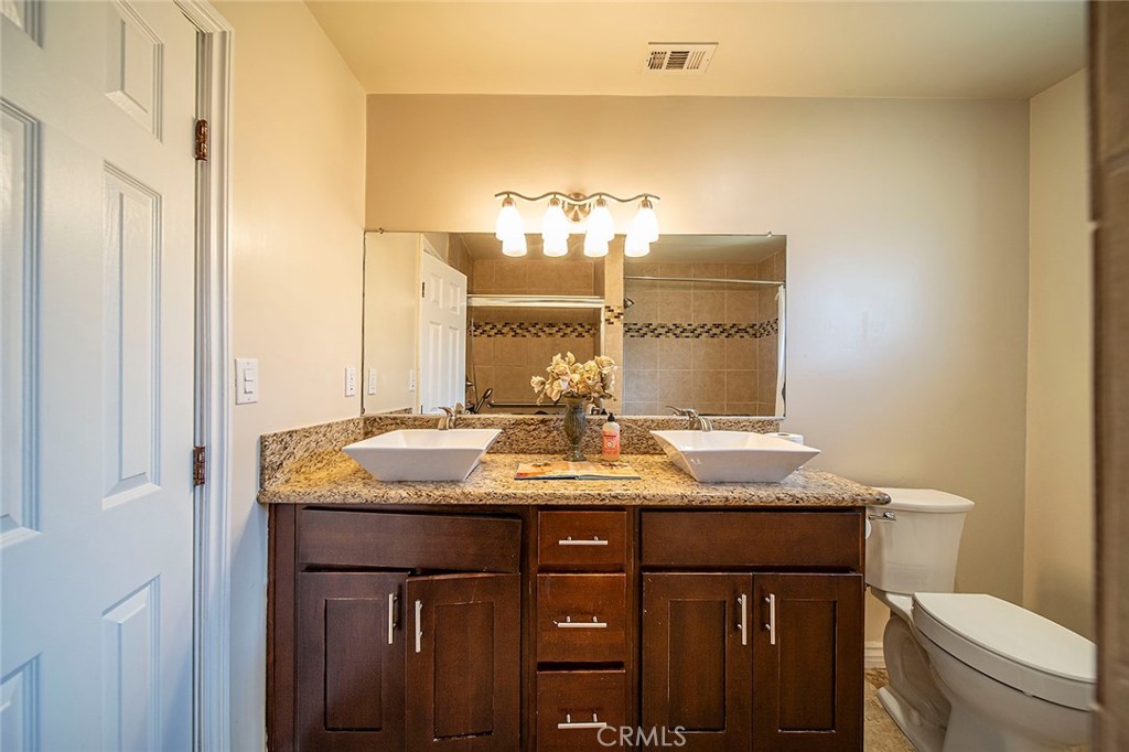 Rialto, California, 92377, United States, 4 Bedrooms Bedrooms, ,2 BathroomsBathrooms,Residential,For Sale,1899973
