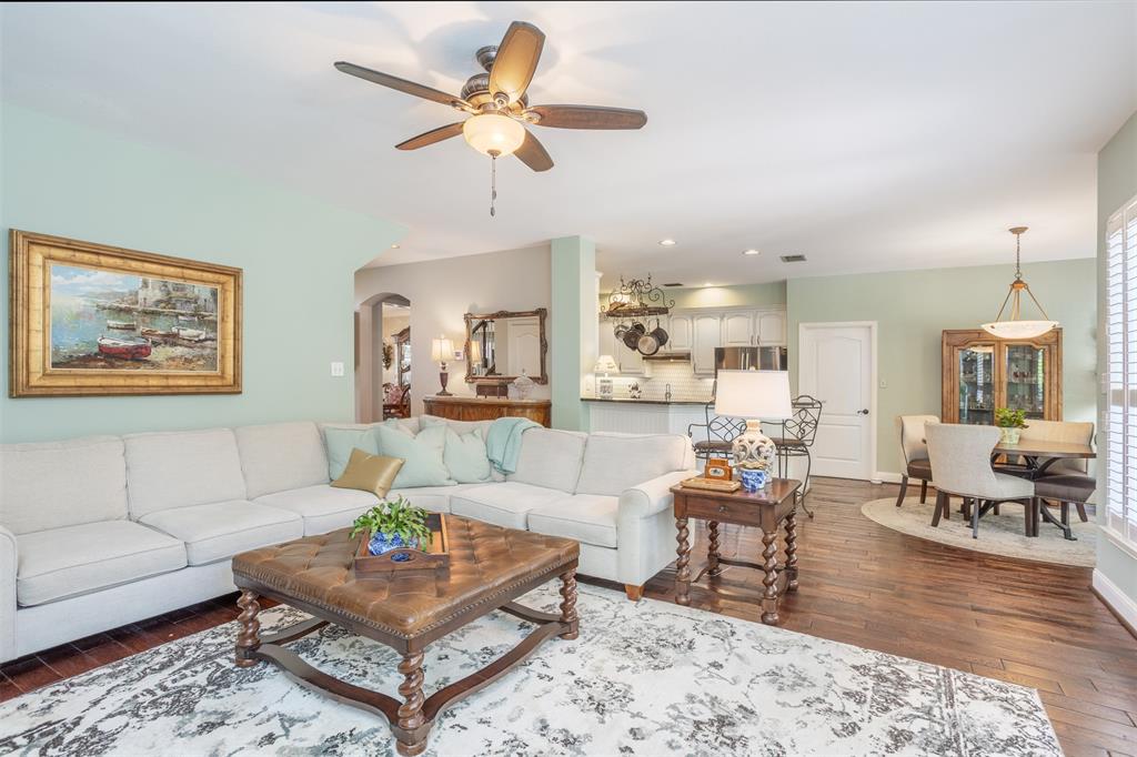 McKinney, Texas, 75070, United States, 4 Bedrooms Bedrooms, ,4 BathroomsBathrooms,Residential,For Sale,1890937