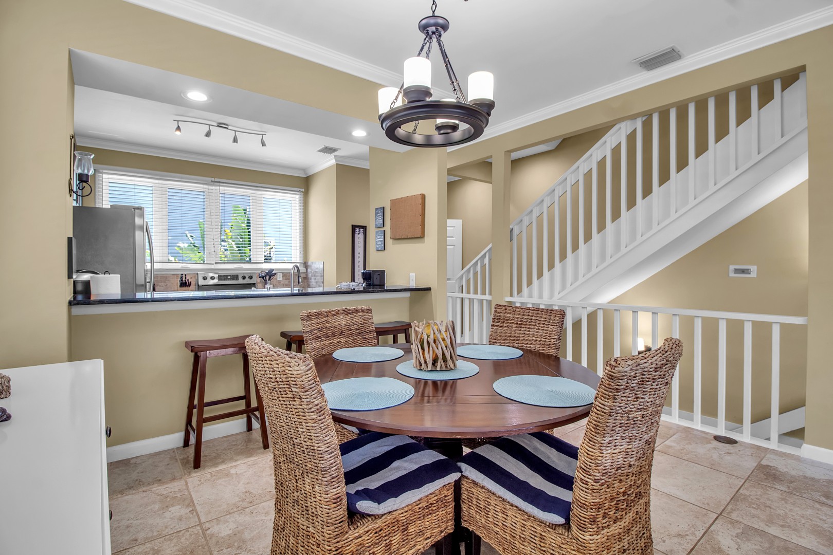 Longboat Key, Florida, 34228, United States, 2 Bedrooms Bedrooms, ,3 BathroomsBathrooms,Residential,For Sale,1923234