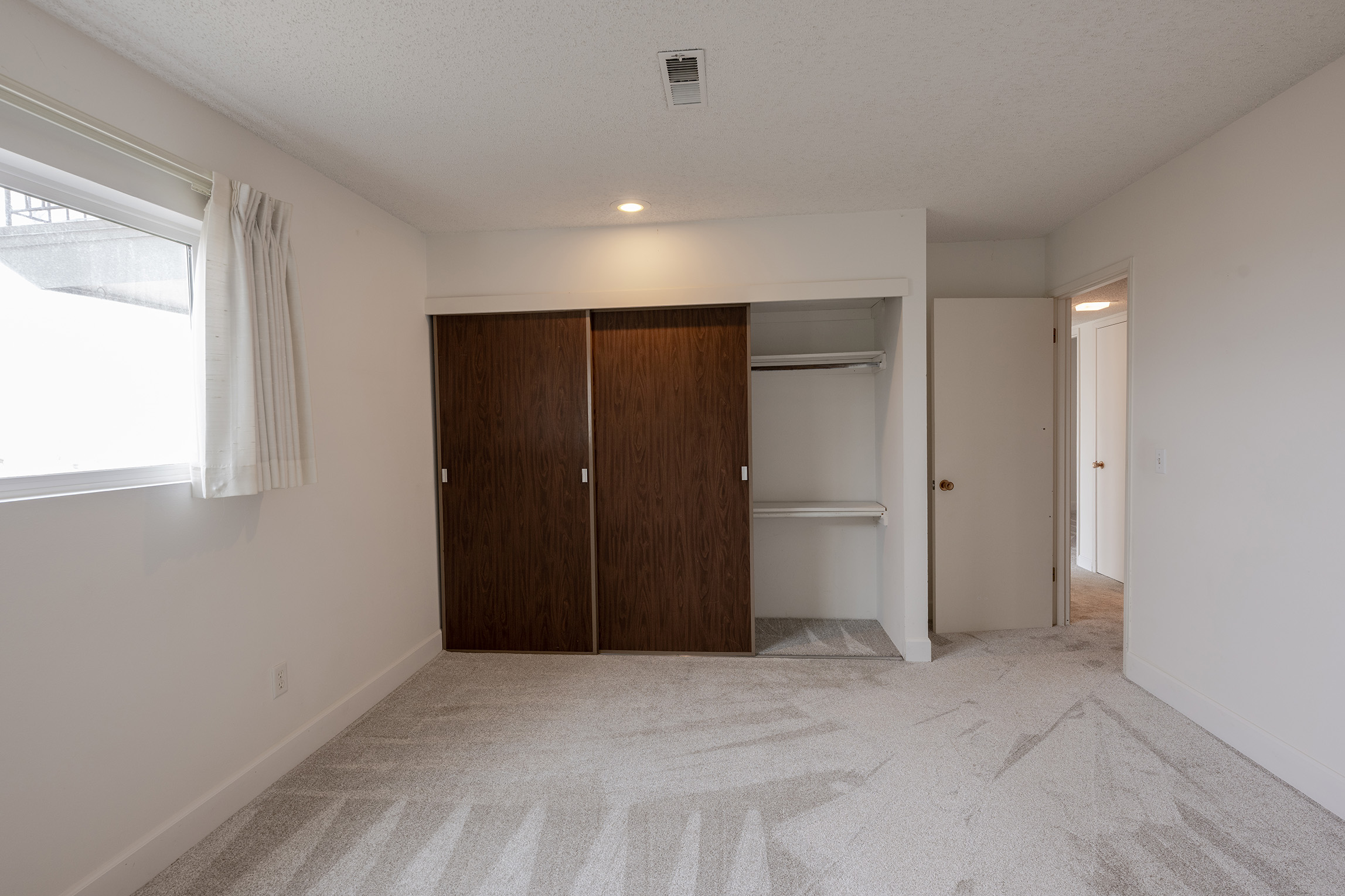  Situated along the Columbia River with breathtaking, one-of-a-kind 180-views - 物件實景