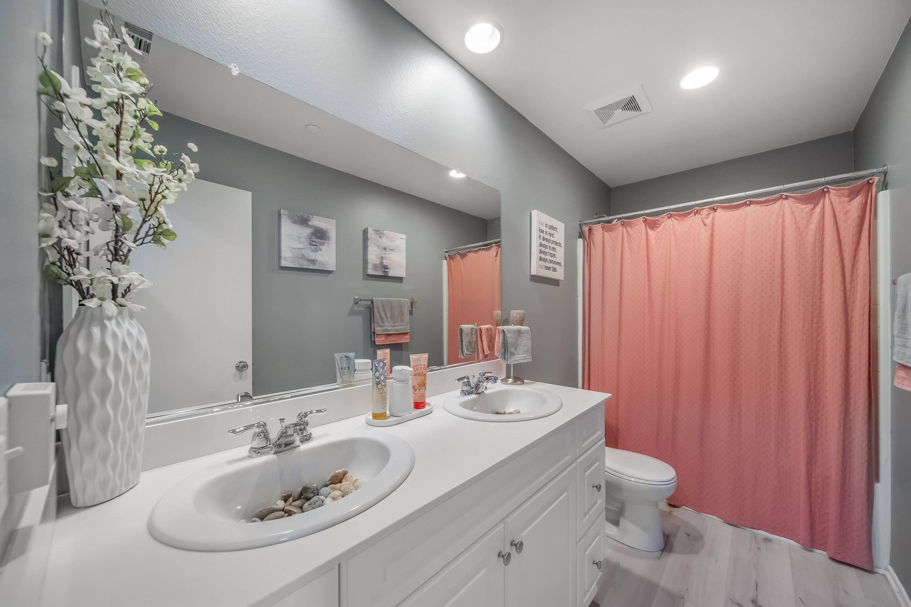 Coachella, California, 92236, United States, 5 Bedrooms Bedrooms, ,3 BathroomsBathrooms,Residential,For Sale,2009359