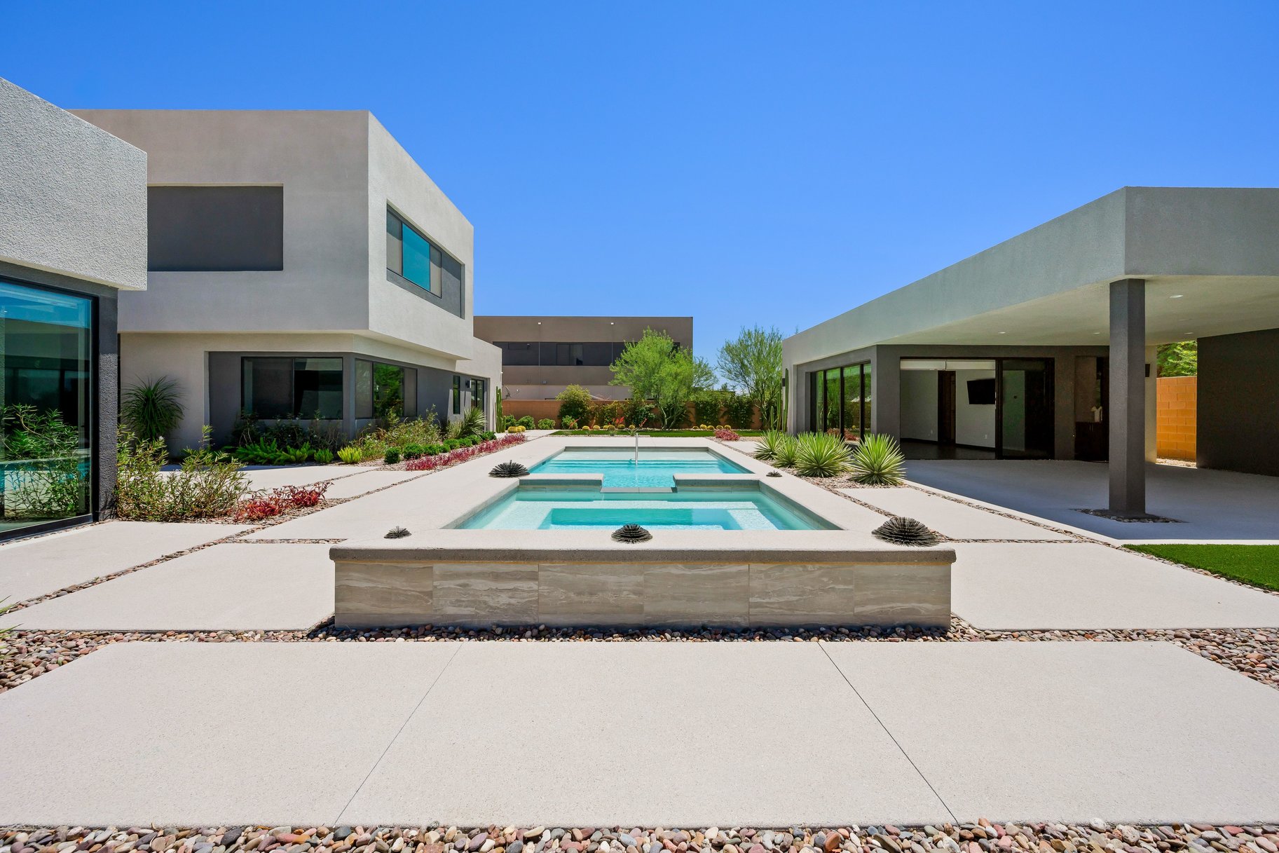  Private Contemporary Masterpiece in Las Vegas