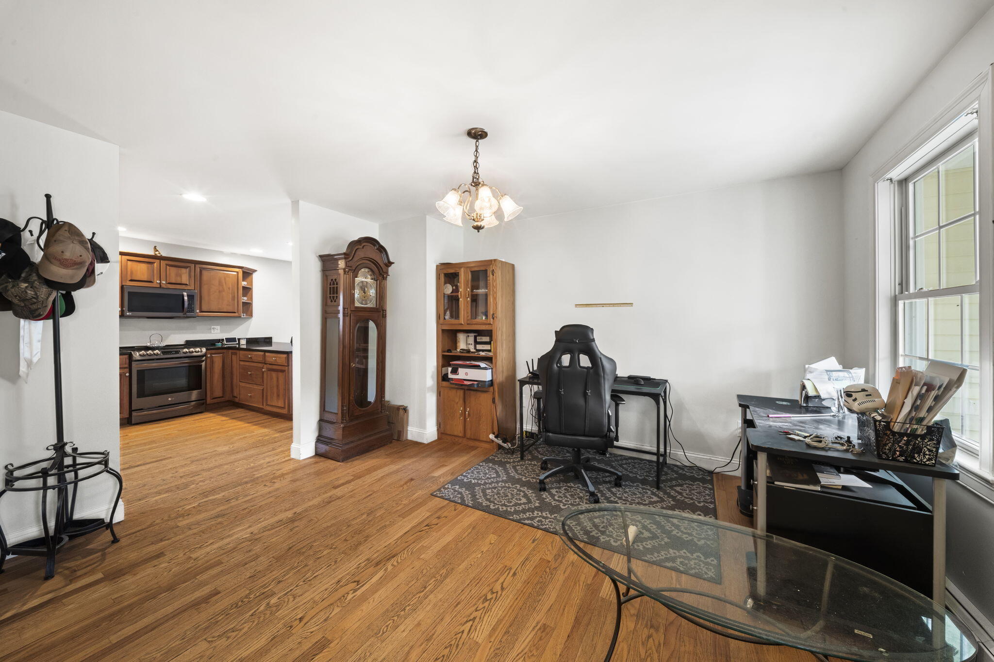 Scarborough, Maine, 04074, United States, 3 Bedrooms Bedrooms, ,3 BathroomsBathrooms,Residential,For Sale,1989589