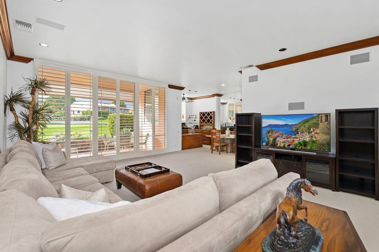 Palm Desert, California, 92260, United States, 2 Bedrooms Bedrooms, ,2 BathroomsBathrooms,Residential,For Sale,1992919