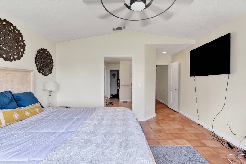 Victorville, California, 92395, United States, 4 Bedrooms Bedrooms, ,2 BathroomsBathrooms,Residential,For Sale,1927294