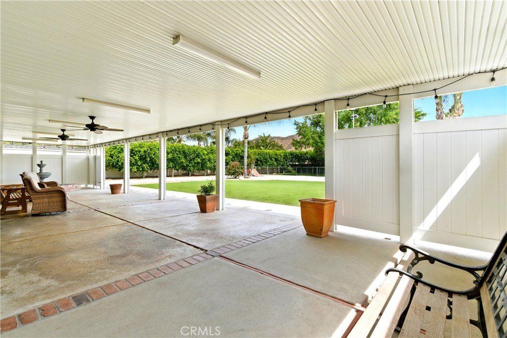 Jurupa Valley, California, 92509, United States, 4 Bedrooms Bedrooms, ,2 BathroomsBathrooms,Residential,For Sale,1873402