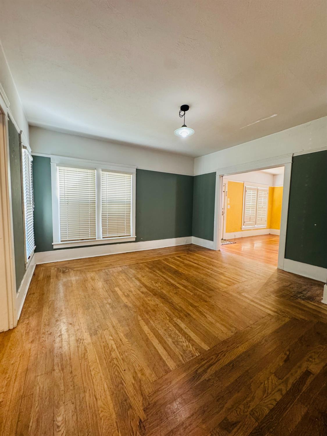 Santa Cruz, California, 95060, United States, 3 Bedrooms Bedrooms, ,2 BathroomsBathrooms,Residential,For Sale,1975973