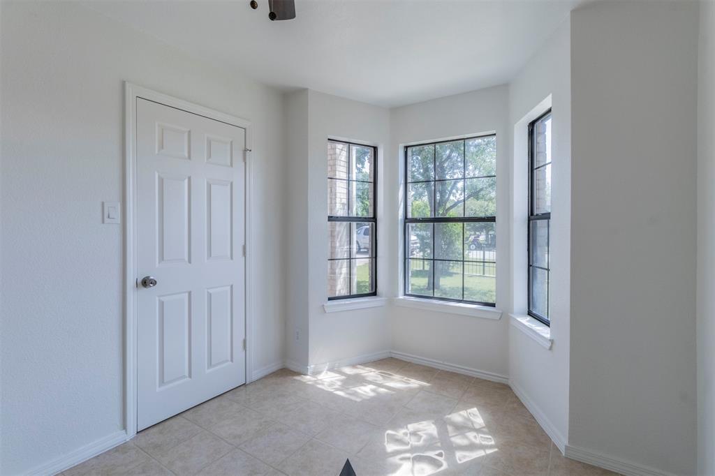 Fort Worth, Texas, 76179, United States, 4 Bedrooms Bedrooms, ,4 BathroomsBathrooms,Residential,For Sale,1915544