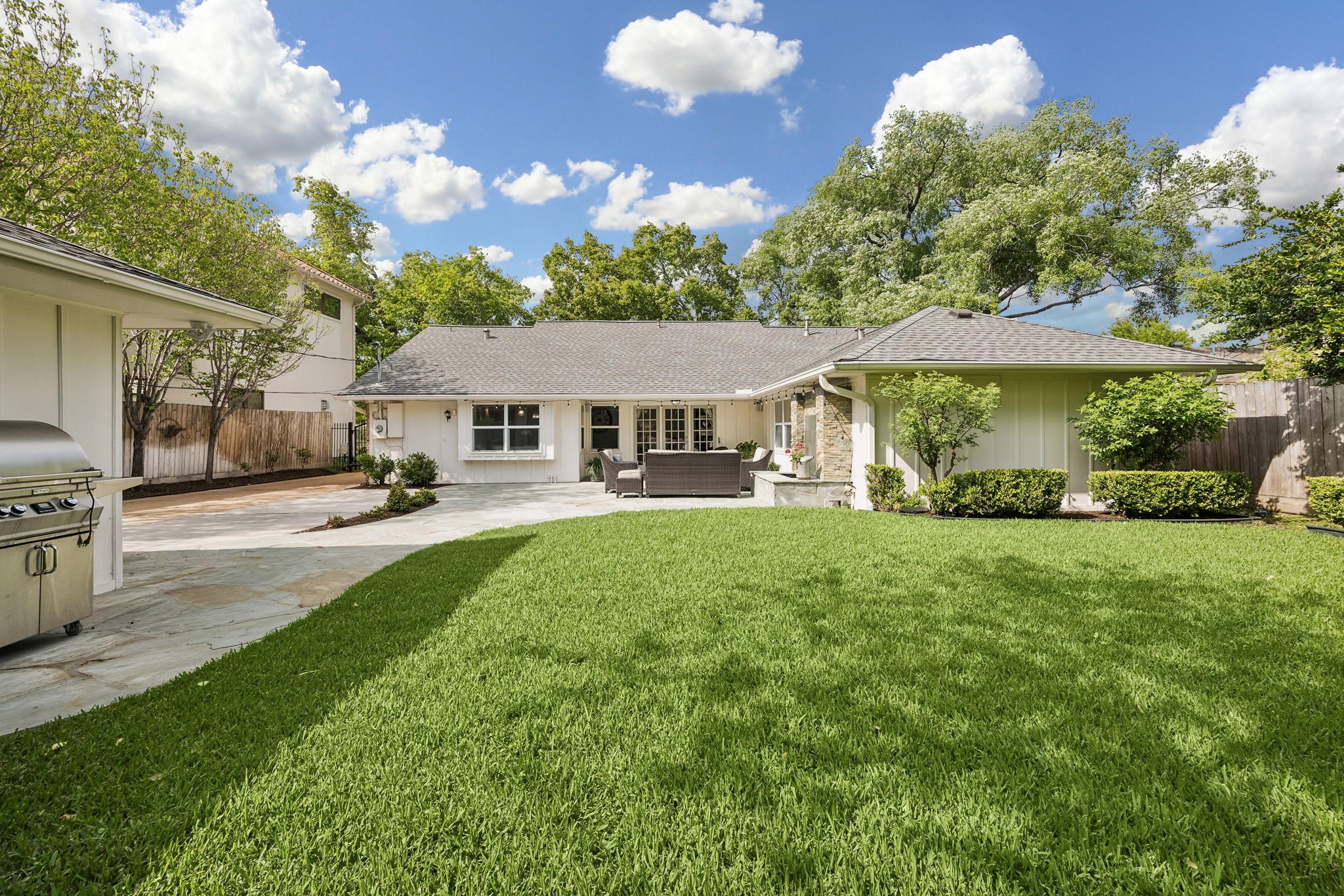  7807 Overbrook Lane - 物件實景