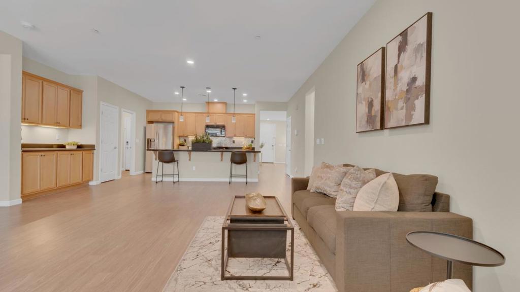 Hollister, California, 95023, United States, 4 Bedrooms Bedrooms, ,2 BathroomsBathrooms,Residential,For Sale,1976476