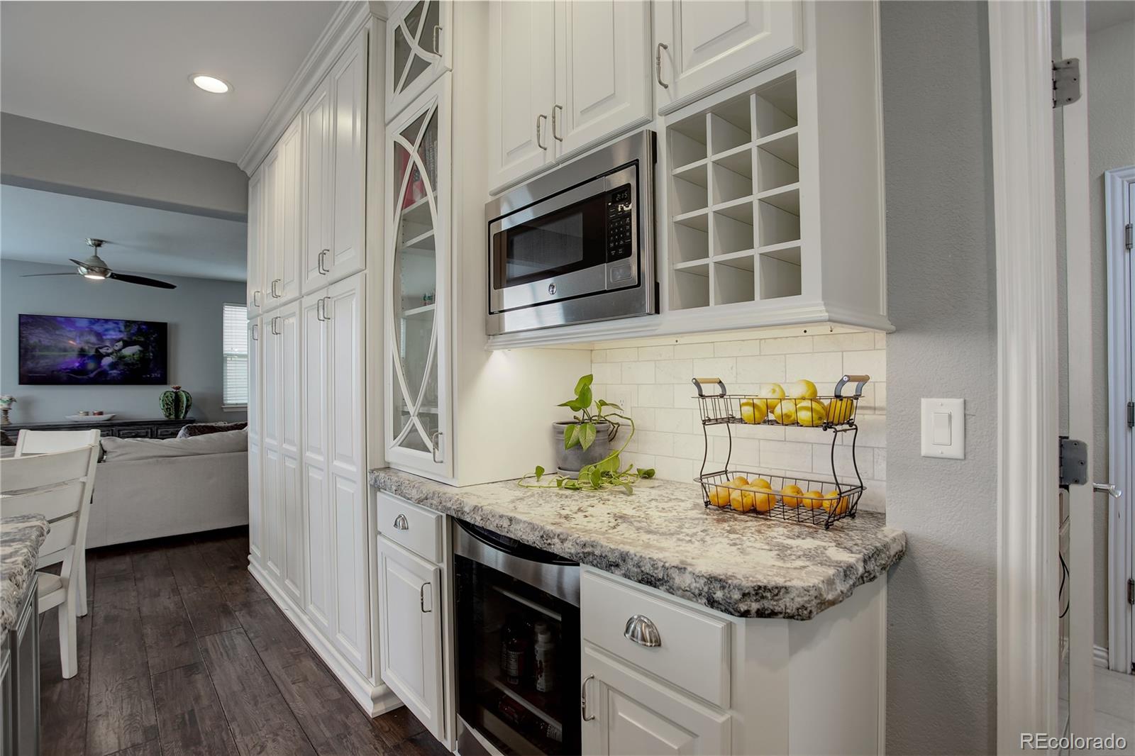 Henderson, Colorado, 80640, United States, 5 Bedrooms Bedrooms, ,3 BathroomsBathrooms,Residential,For Sale,2002056