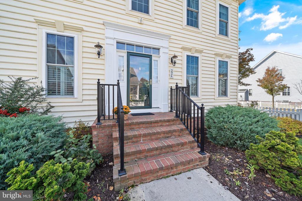 Milton, Delaware, 19968, United States, 4 Bedrooms Bedrooms, ,4 BathroomsBathrooms,Residential,For Sale,1901240
