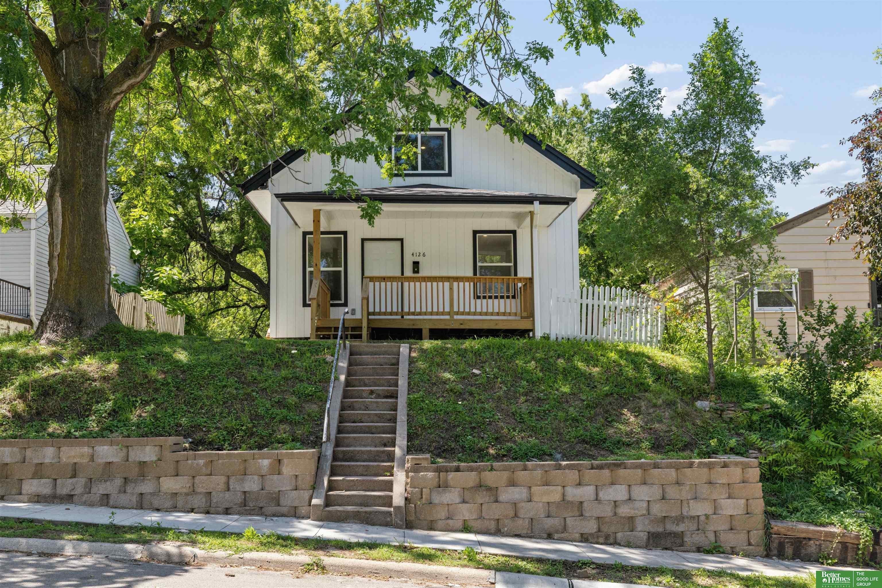 43rd St, Omaha, NE 68111