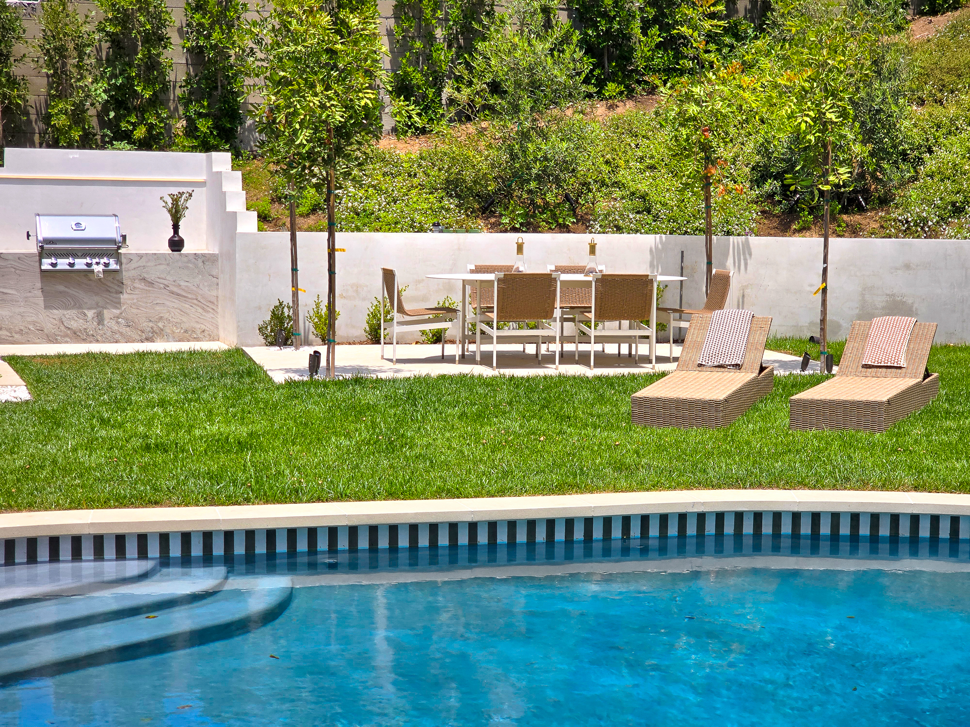  2288 Coldwater Canyon Dr - 物件實景