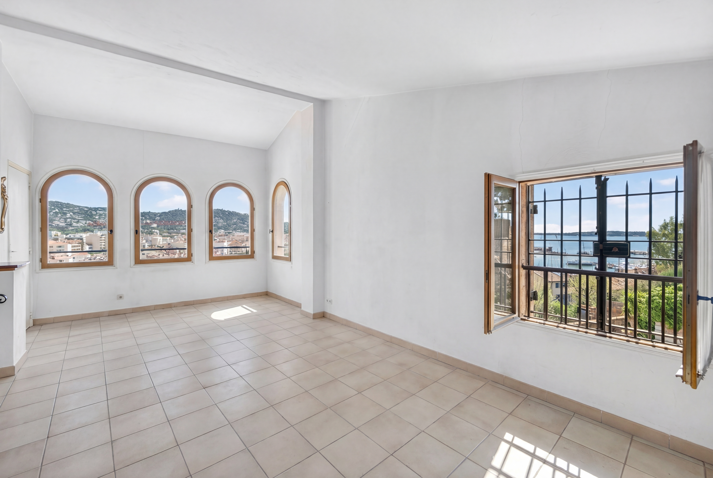  Sole Agent, Cannes Le Suquet village house sea view Palais des Festivals 2 bedr… - 物件實景