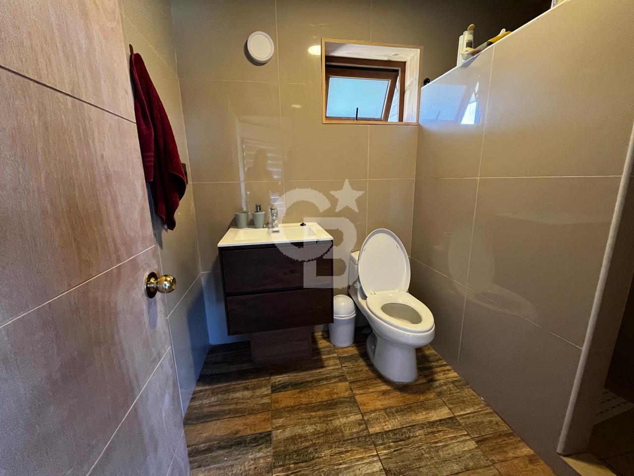 Puerto Varas, Chile, 3 Bedrooms Bedrooms, ,2 BathroomsBathrooms,Residential,For Sale,1999040