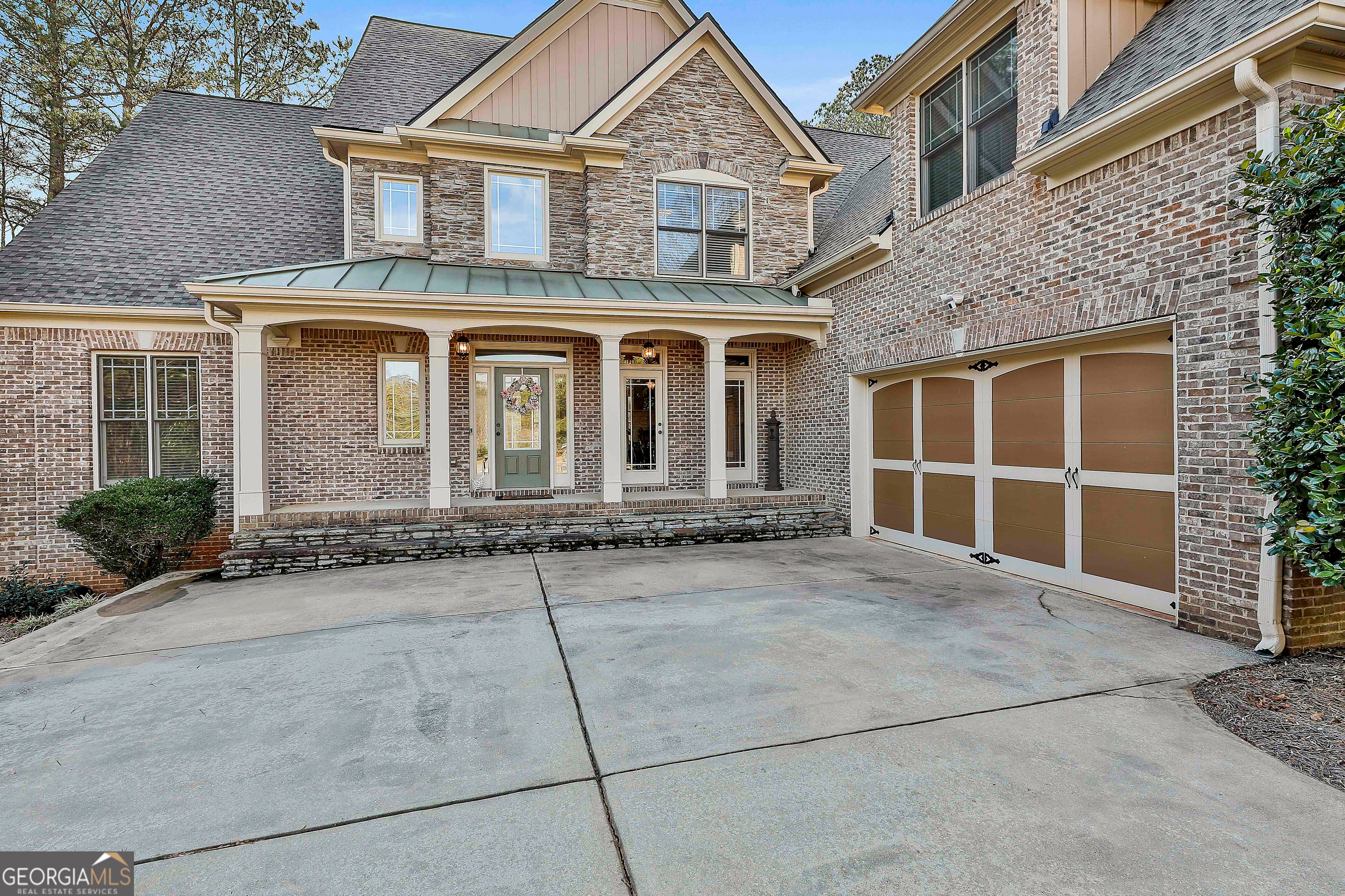 Douglasville, Georgia, 30135, United States, 5 Bedrooms Bedrooms, ,4 BathroomsBathrooms,Residential,For Sale,1999896