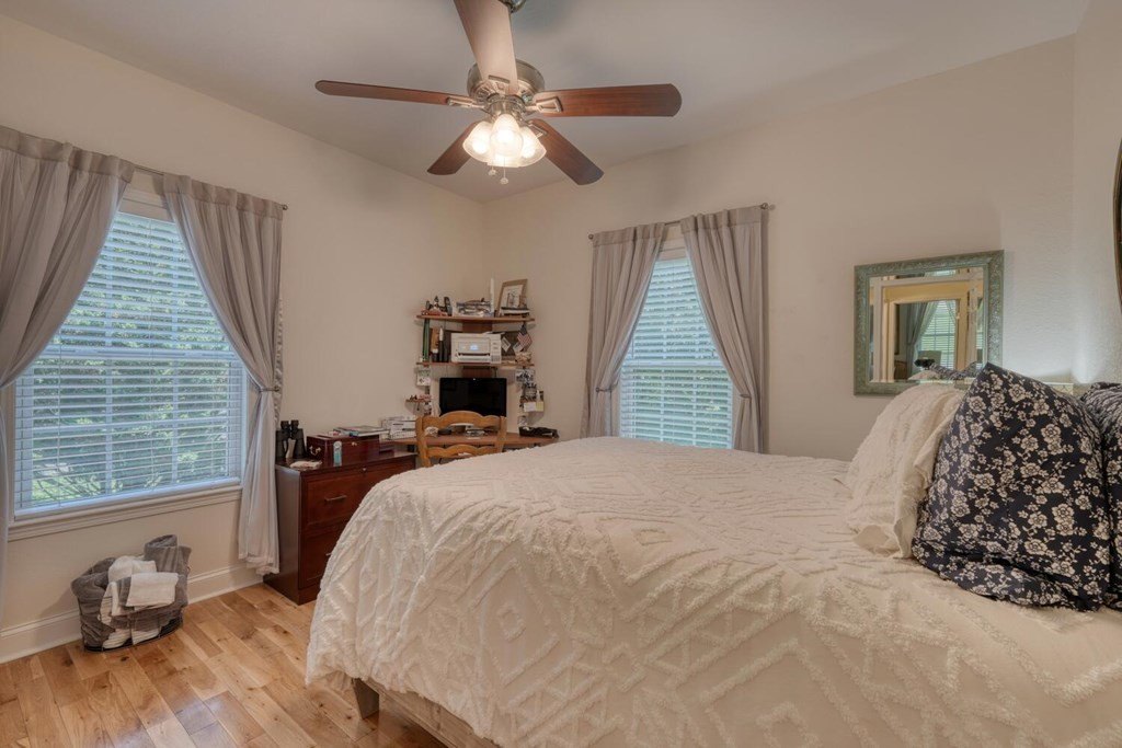 Blairsville, Georgia, 30512, United States, 4 Bedrooms Bedrooms, ,3 BathroomsBathrooms,Residential,For Sale,1983260