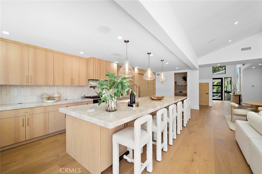 Newport Beach, California, 92660, United States, 4 Bedrooms Bedrooms, ,5 BathroomsBathrooms,Residential,For Sale,1942289
