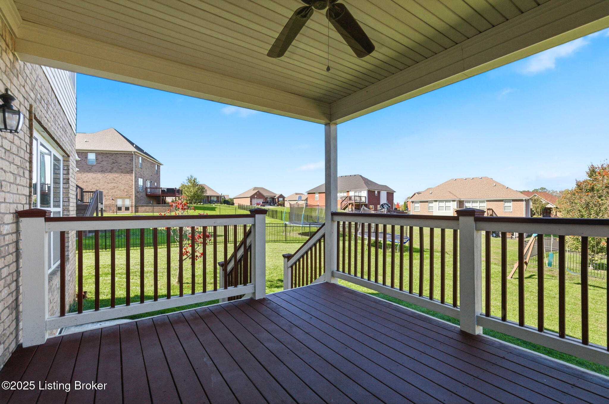 La Grange, Kentucky, 40031, United States, 5 Bedrooms Bedrooms, ,4 BathroomsBathrooms,Residential,For Sale,1971685