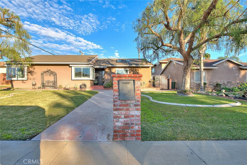 Pomona, California, 91767, United States, 3 Bedrooms Bedrooms, ,2 BathroomsBathrooms,Residential,For Sale,1978671