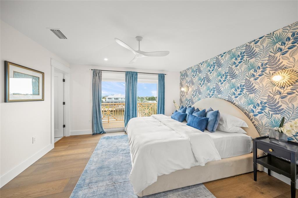 Holmes Beach, Florida, 34217, United States, 4 Bedrooms Bedrooms, ,6 BathroomsBathrooms,Residential,For Sale,1989554