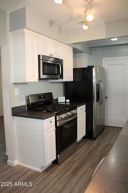 Phoenix, Arizona, 85013, United States, 3 Bedrooms Bedrooms, ,1 BathroomBathrooms,Residential,For Sale,1851751
