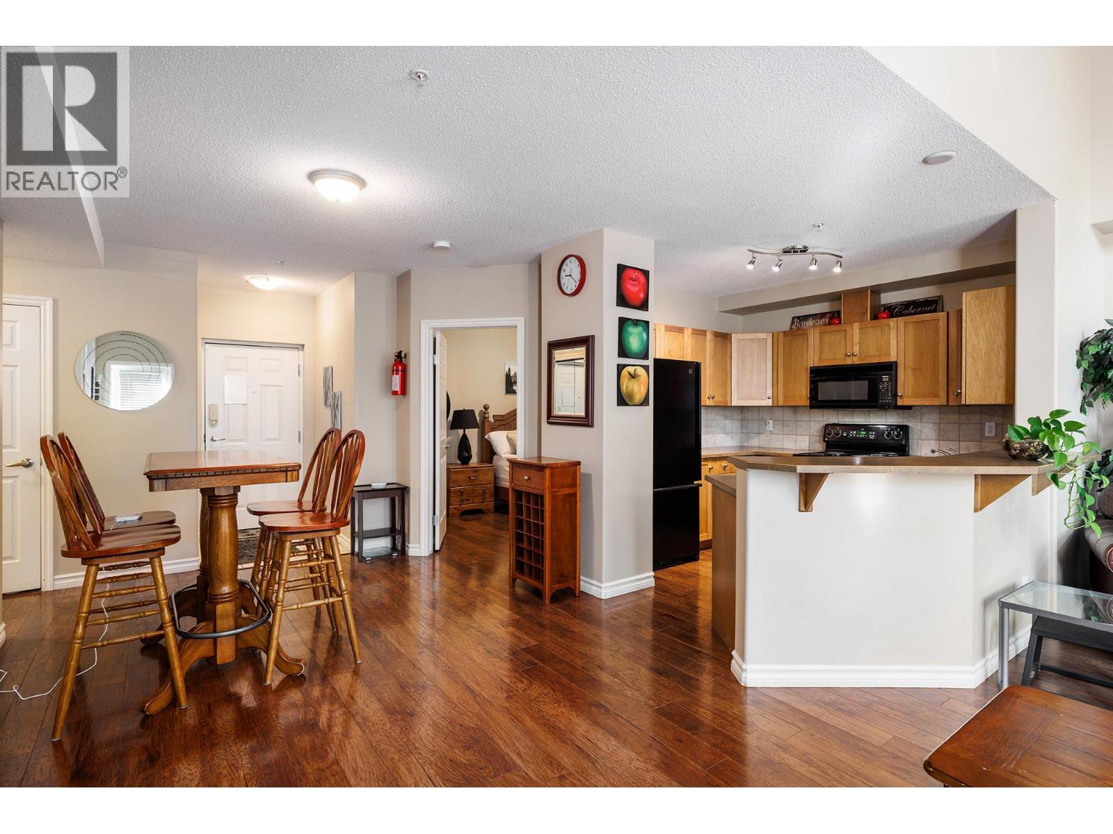 KELOWNA, British Columbia, V1Y 9W1, CA, 2 Bedrooms Bedrooms, ,2 BathroomsBathrooms,Residential,For Sale,1961456