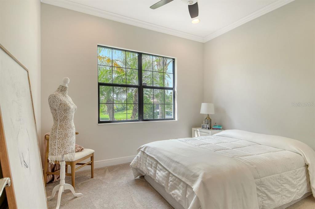 Bradenton, Florida, 34201, United States, 2 Bedrooms Bedrooms, ,2 BathroomsBathrooms,Residential,For Sale,1961743