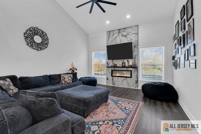 Bordentown Twp, New Jersey, 08505, United States, 4 Bedrooms Bedrooms, ,4 BathroomsBathrooms,Residential,For Sale,1989355