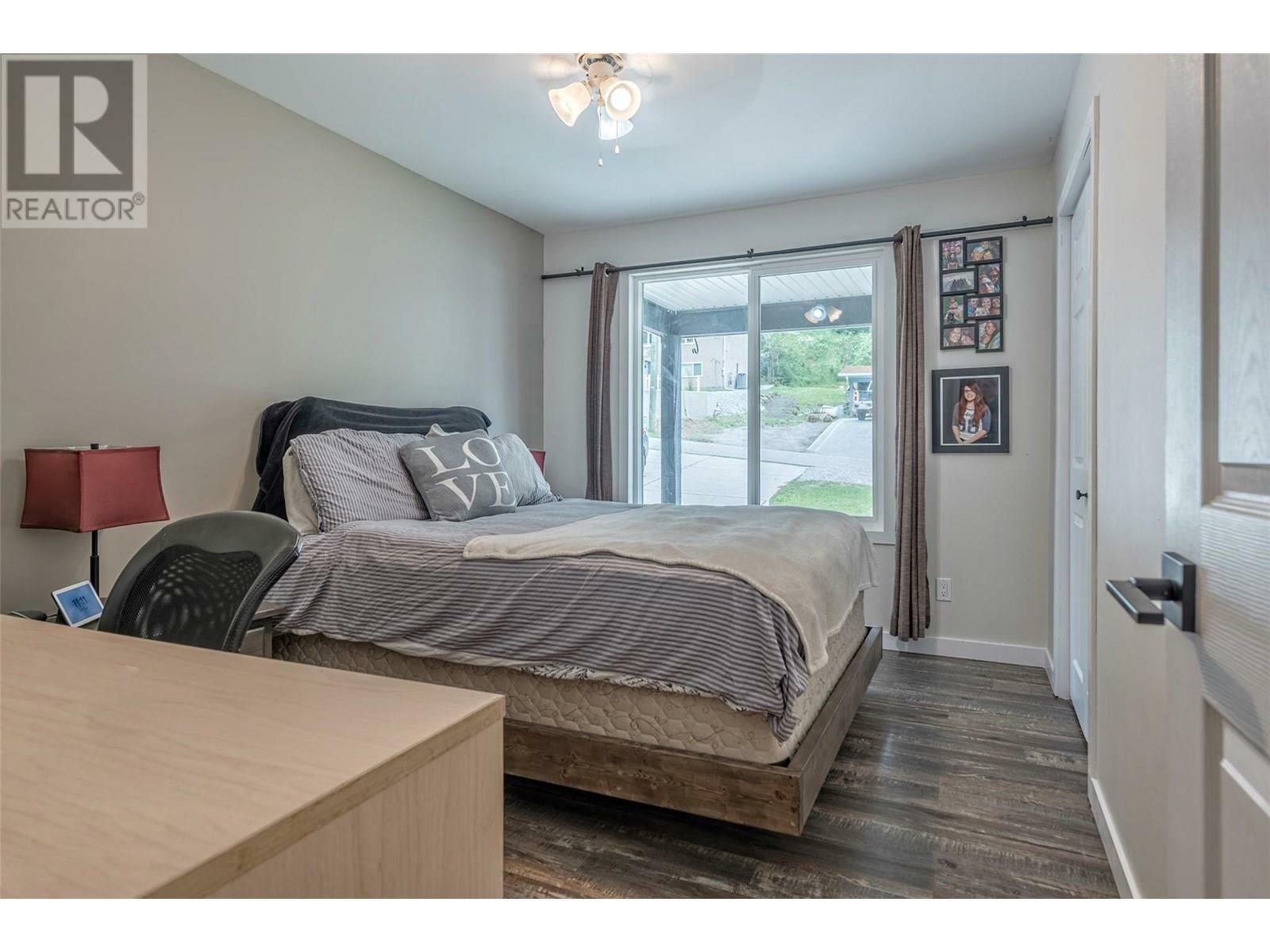 SPALLUMCHEEN, British Columbia, V4Y 0S6, CA, 3 Bedrooms Bedrooms, ,3 BathroomsBathrooms,Residential,For Sale,1874999